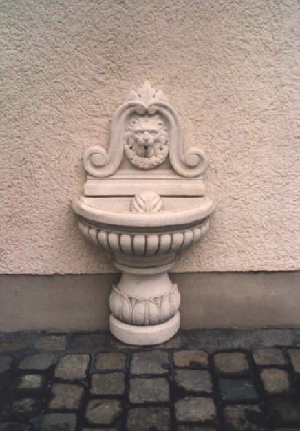 Foto vom Brunnen im Innenhof